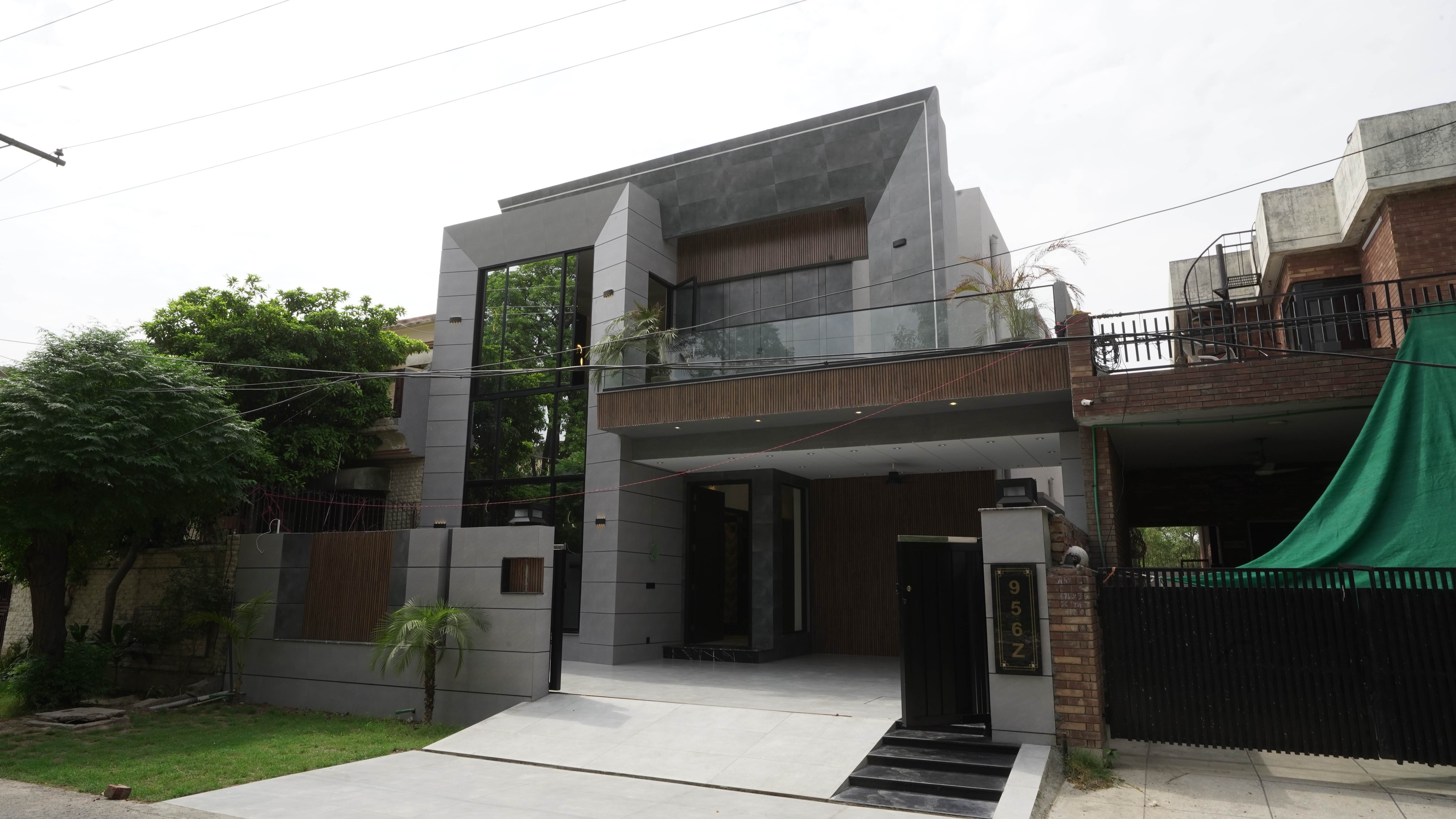 Modern & Stylish House for Sale in DHA Phase 3, Lahore.
