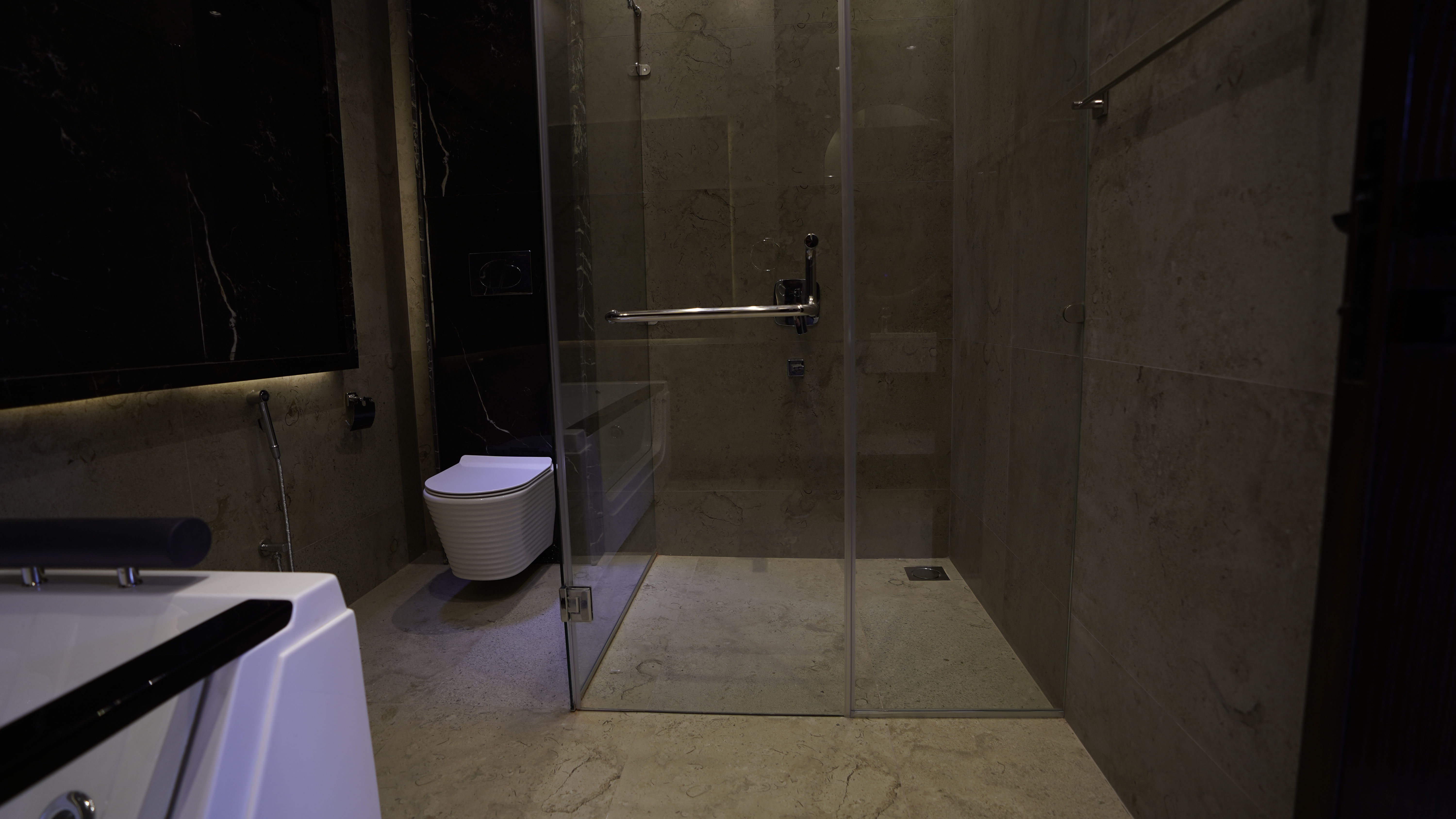 Modern & Stylish House for Sale in DHA Phase 3, Lahore.