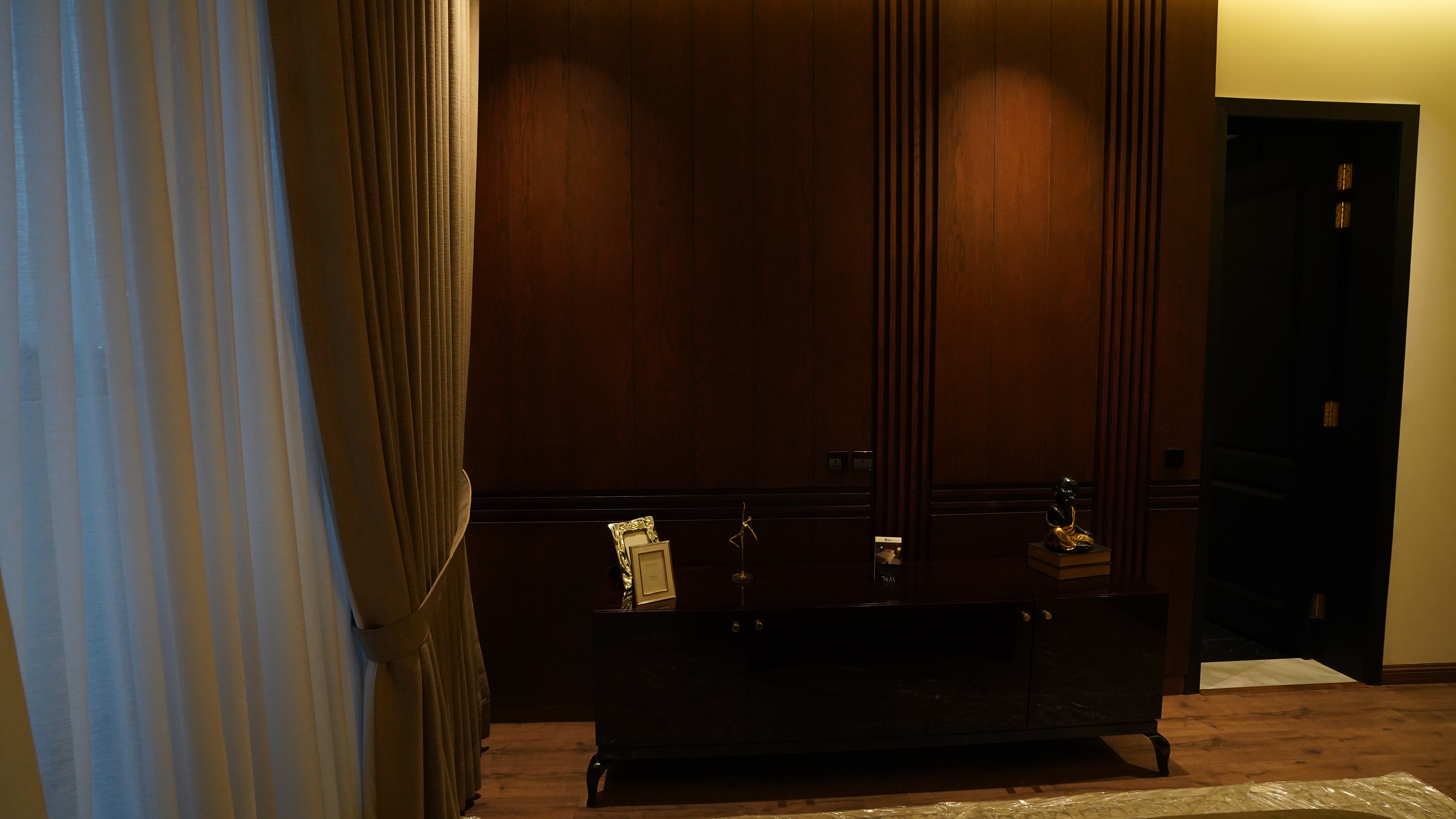 1 Kanal Luxury Furnished House for Sale in DHA Phase 8, Lahore.