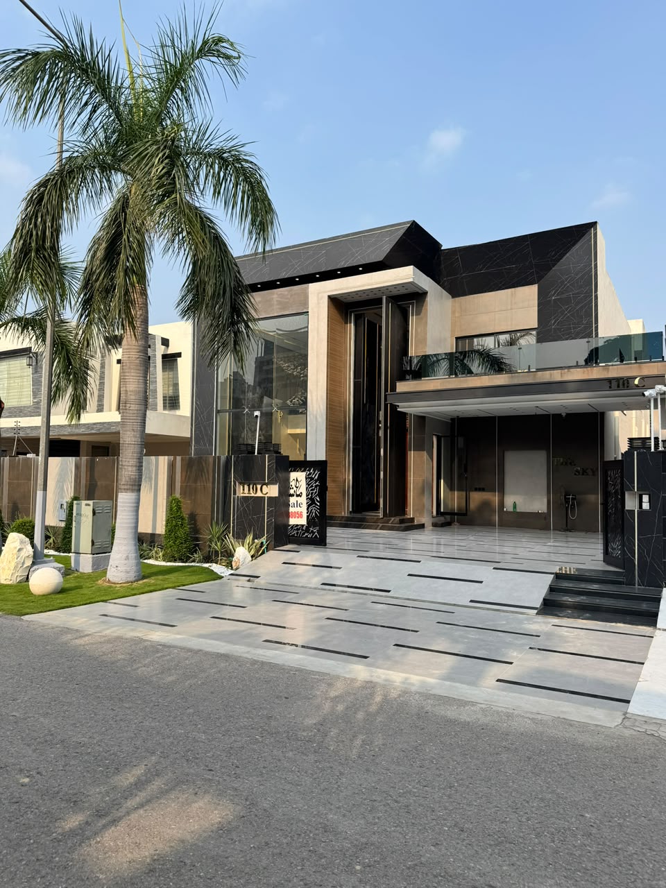 1 kanal brand new ultra Modern house for sale in dha phase 5 Lahore Sector C