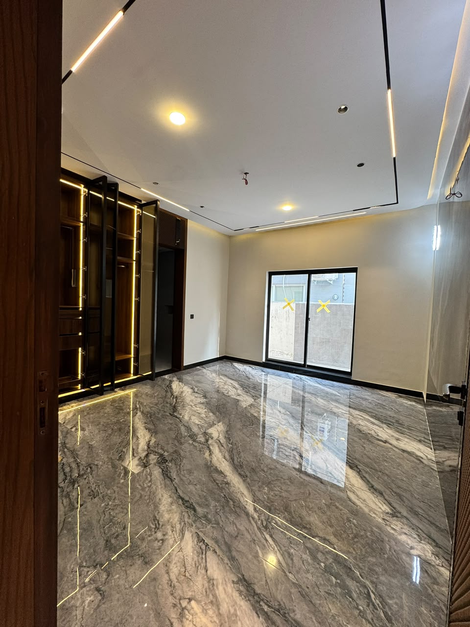 1 kanal brand new ultra Modern house for sale in dha phase 5 Lahore Sector C