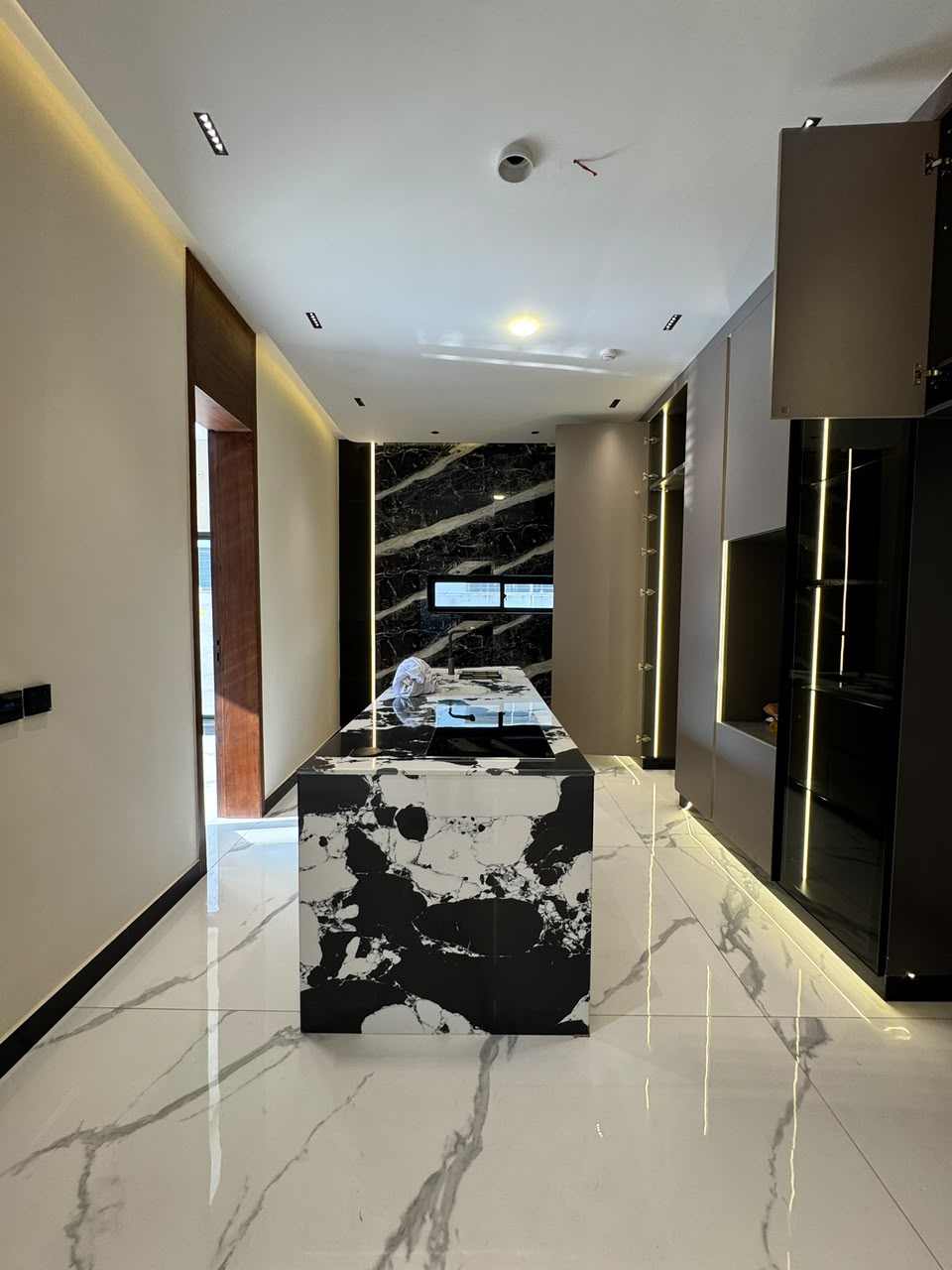 1 kanal brand new ultra Modern house for sale in dha phase 5 Lahore Sector C