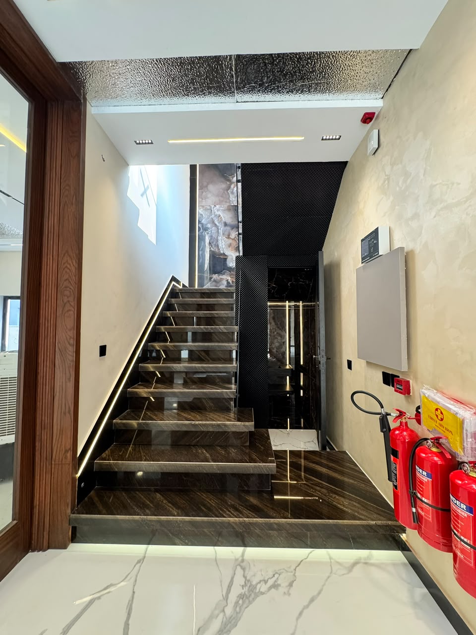 1 kanal brand new ultra Modern house for sale in dha phase 5 Lahore Sector C