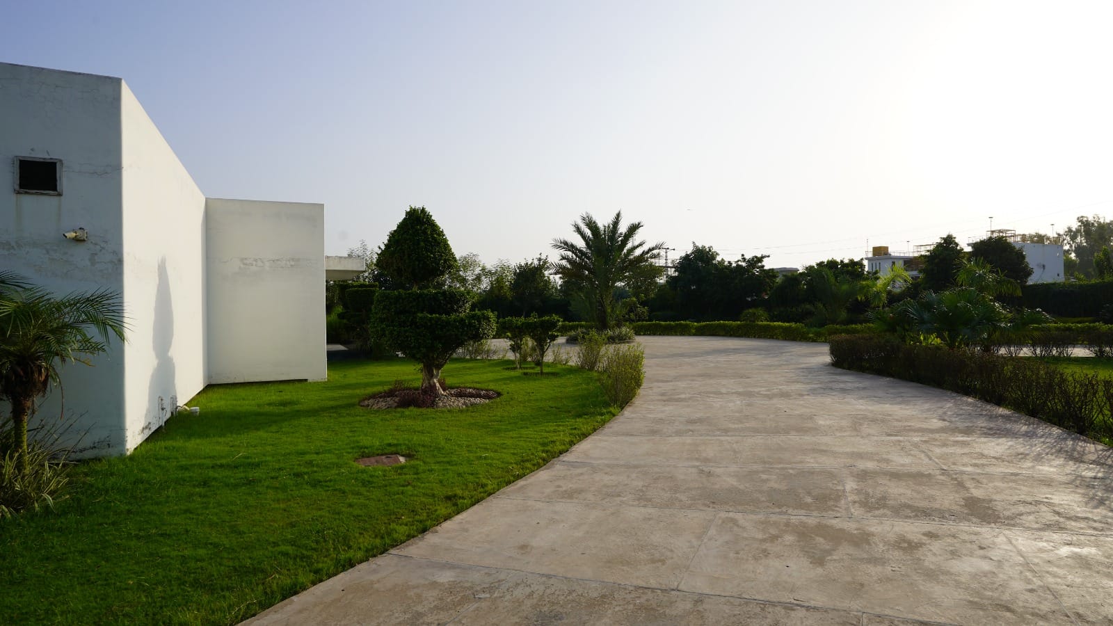 12 kanal farm house 🏡 available for sale 300 ft. Front Bedian Road in Thethar......Top Notch Location..........