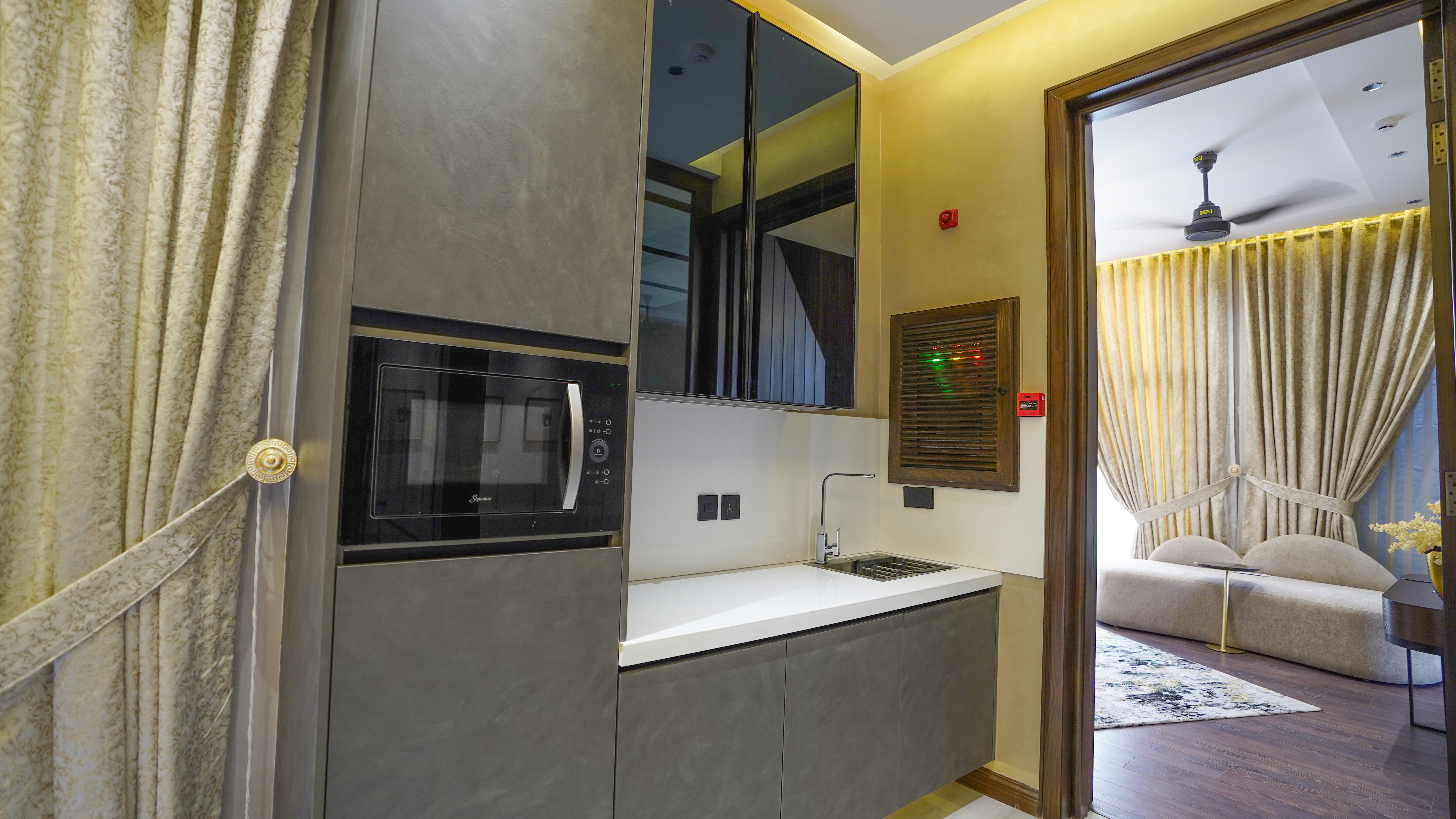 1 Kanal Fully Furnished House for Sale in DHA Phase 6, Lahore.