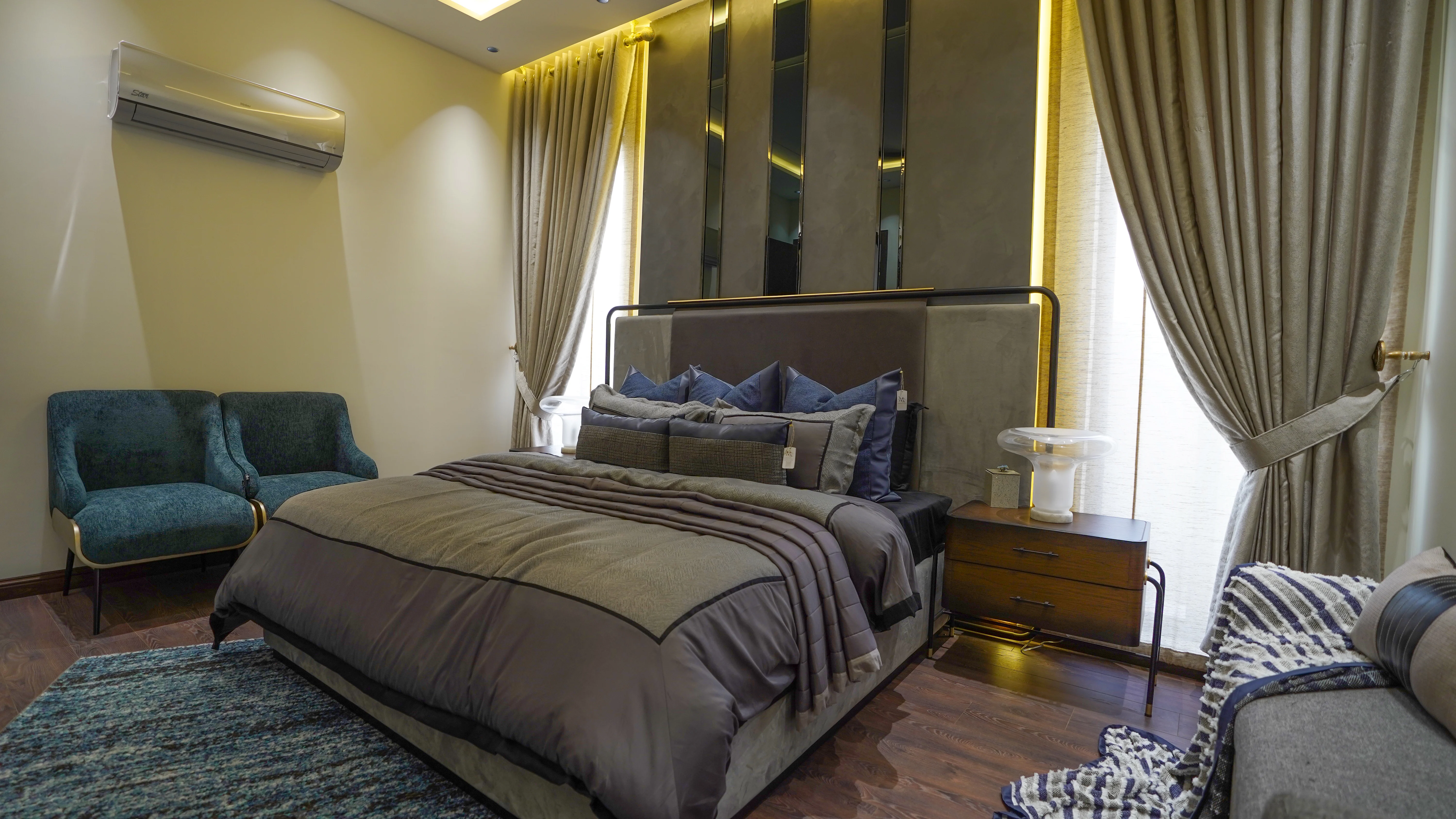 1 Kanal Fully Furnished House for Sale in DHA Phase 6, Lahore.