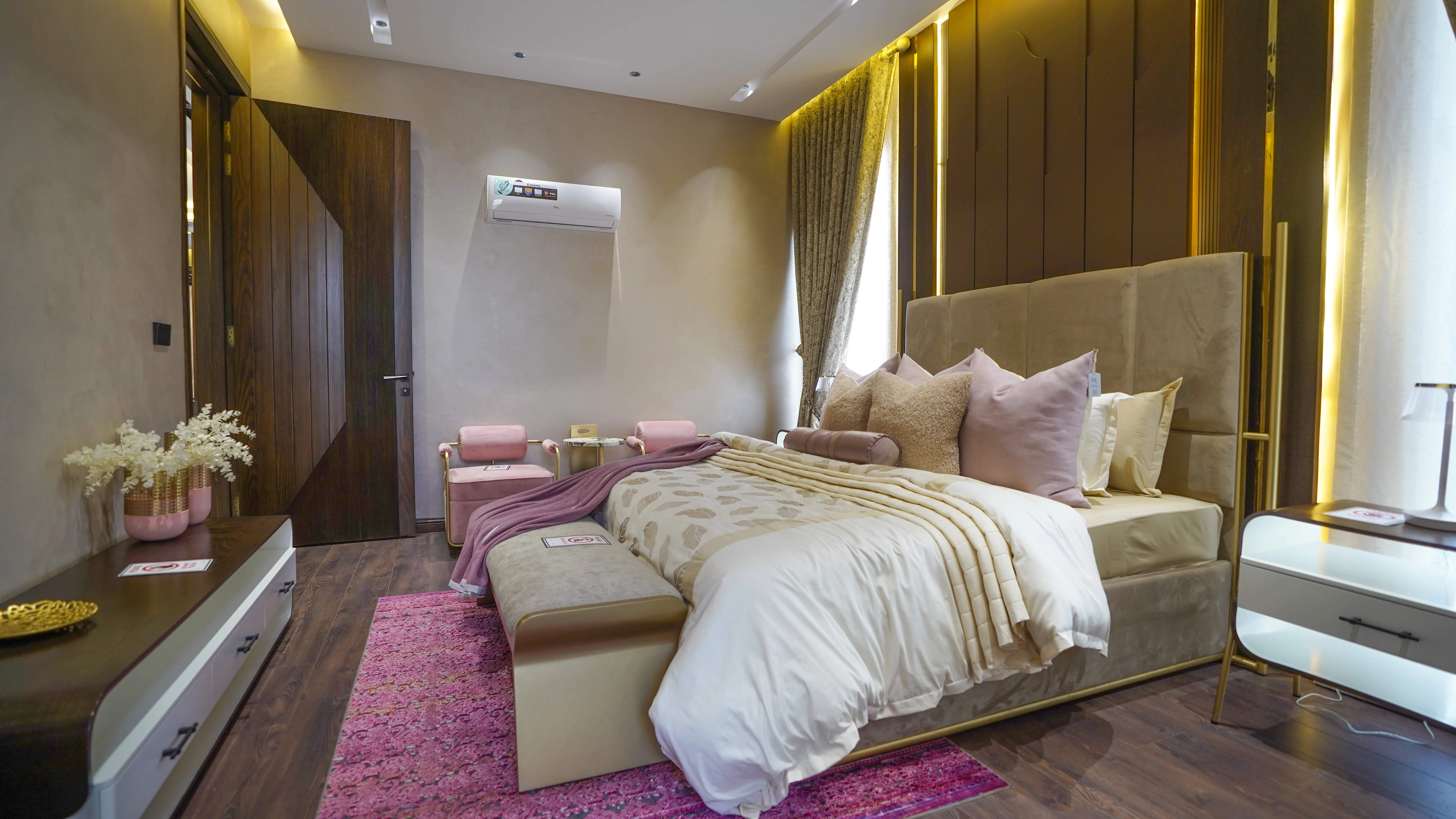 1 Kanal Fully Furnished House for Sale in DHA Phase 6, Lahore.