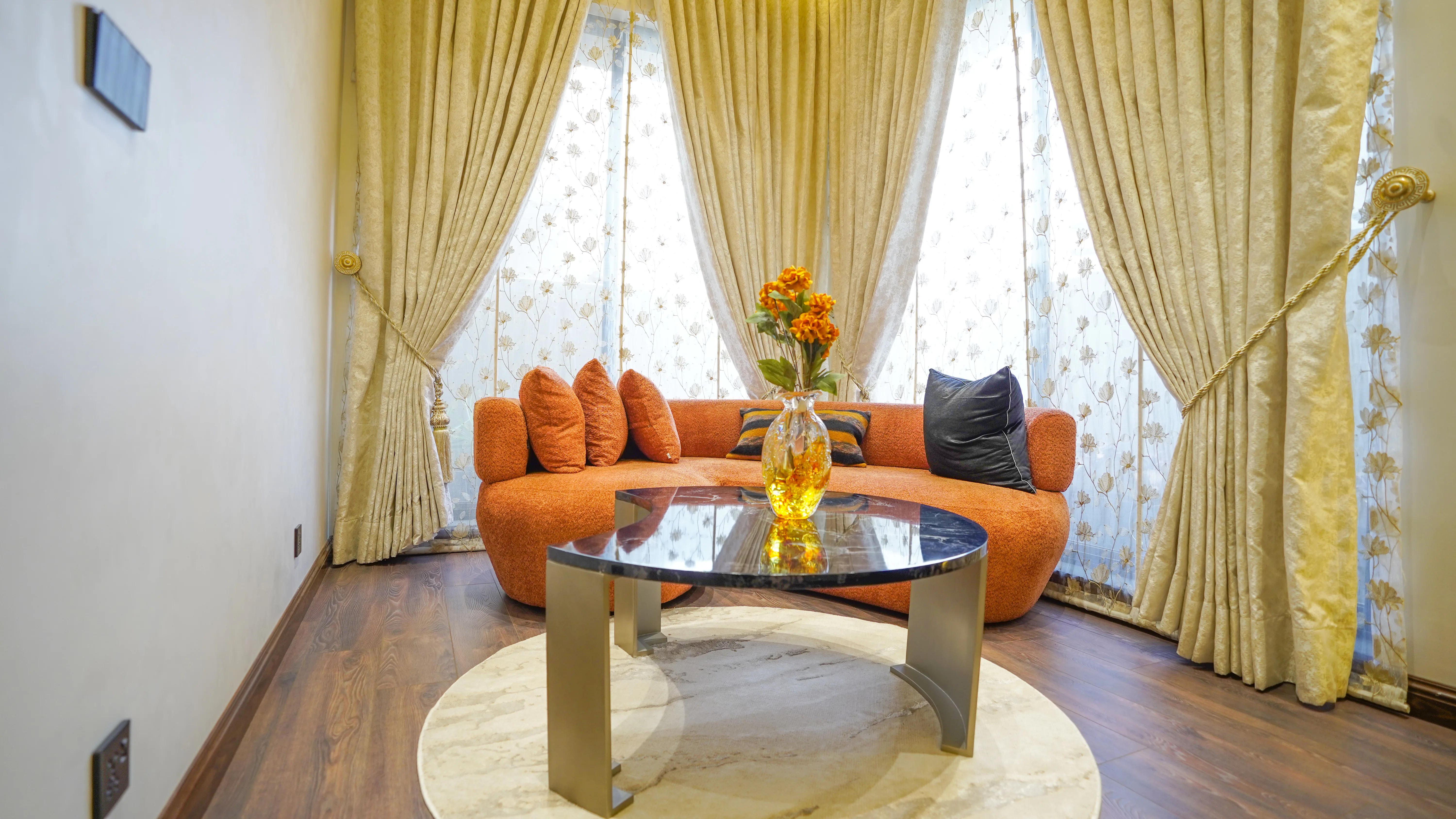 1 Kanal Fully Furnished House for Sale in DHA Phase 6, Lahore.