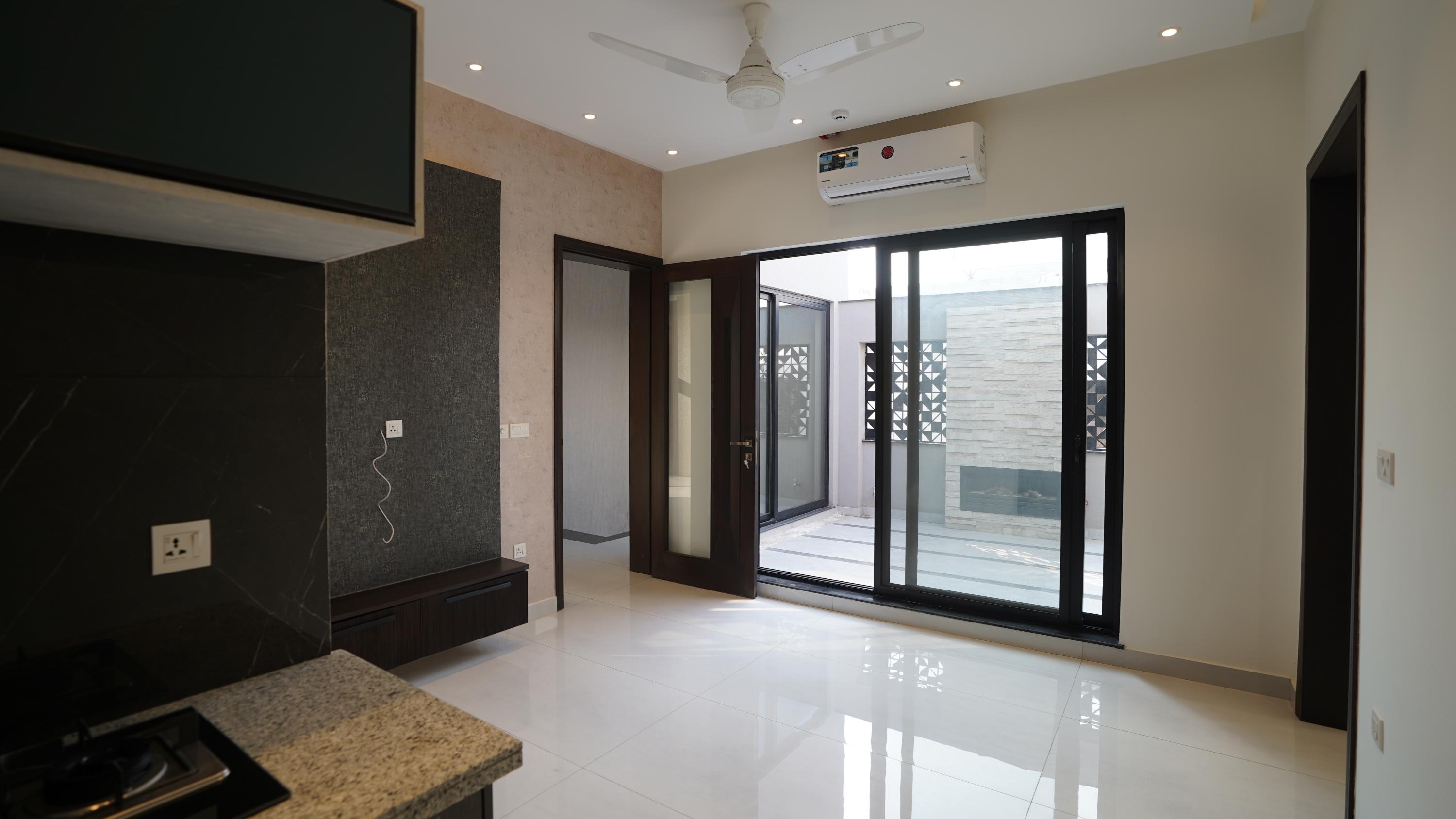 10 MARLA ELEGANT AND FULLY MAINTAINED SUPER HOT LOCATED BUNGALOW IS AVAILABLE IN THE BEST BLOCK OF DHA PHASE 1 LAHORE.